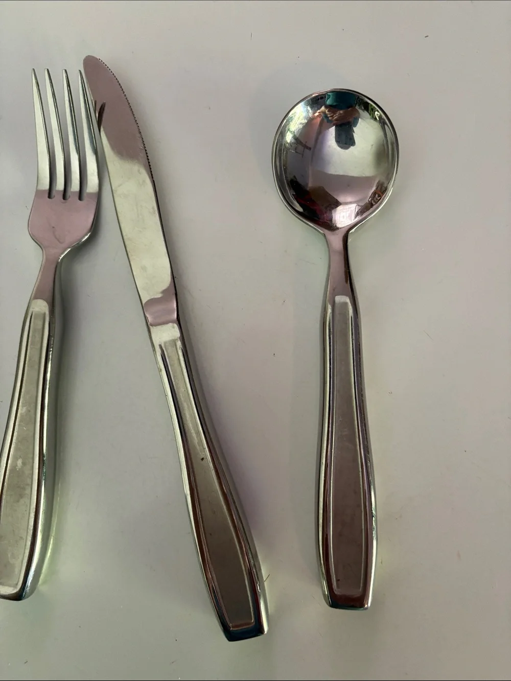 Weighted stainless Kinsman silverware set
